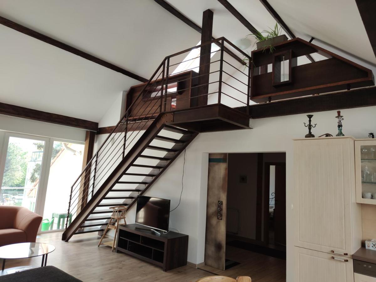Attic Parkview Apartment Piest'any Dış mekan fotoğraf